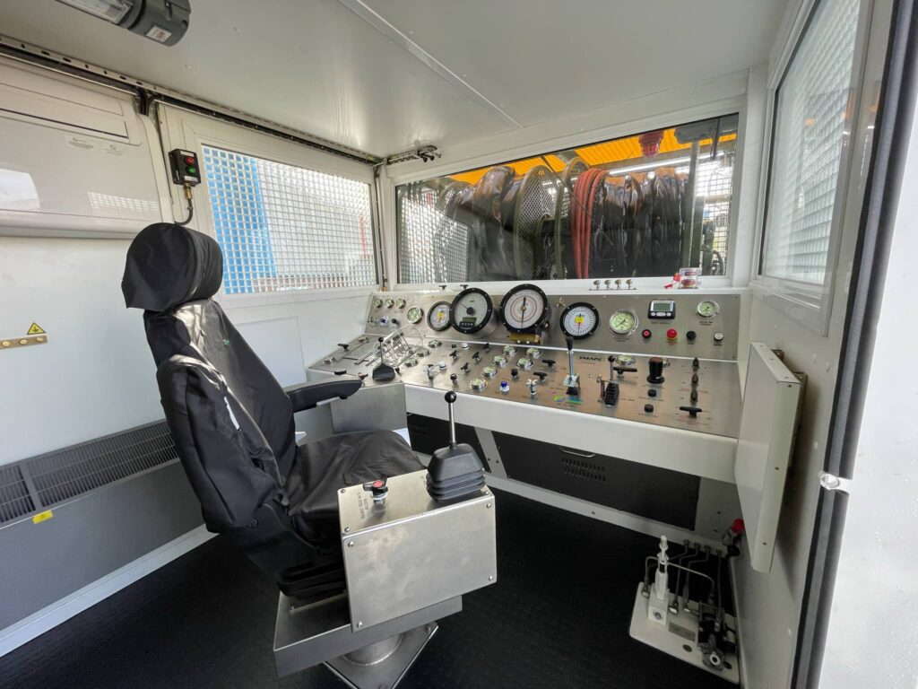 Coiled Tubing Unit Control Cabin