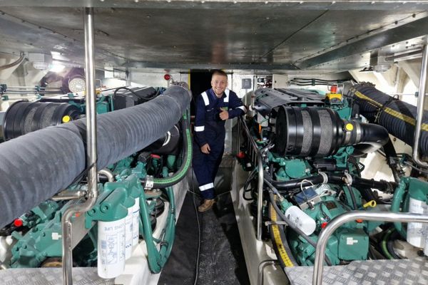 Engine Service Repair Mainteance